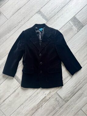 Boys The Children’s Place Black Velvet Blazer with Notch Lapel - size 6